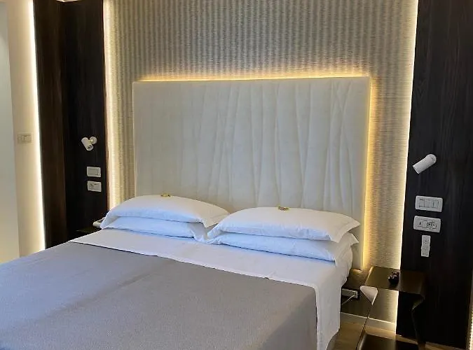 فندق Gardenia 3*